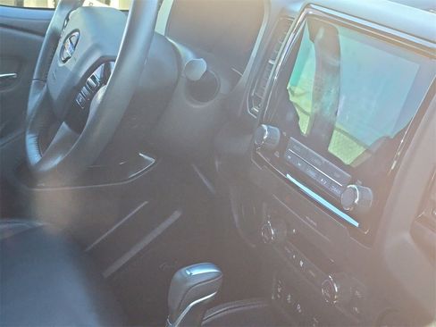 Used 2022 Nissan Frontier Pro-X w/ Pro-X Premium Package image 17
