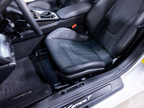 Used 2026 Porsche 911 Carrera T RWD image 41