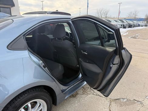 Used 2021 Toyota Corolla LE image 21