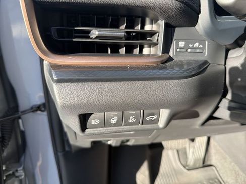 Certified 2025 Toyota Grand Highlander AWD Hybrid image 11
