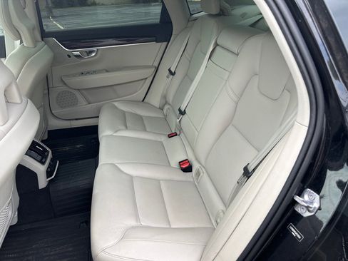 Used 2018 Volvo S90 T5 Momentum w/ Convenience Package AWD/4WD image 24