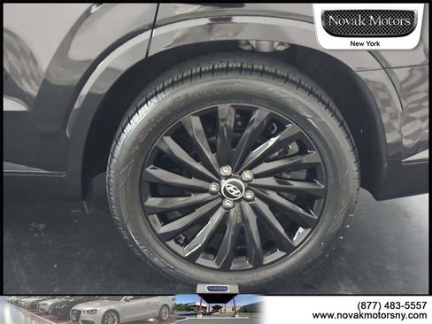 Used 2024 Hyundai Palisade Calligraphy image 8