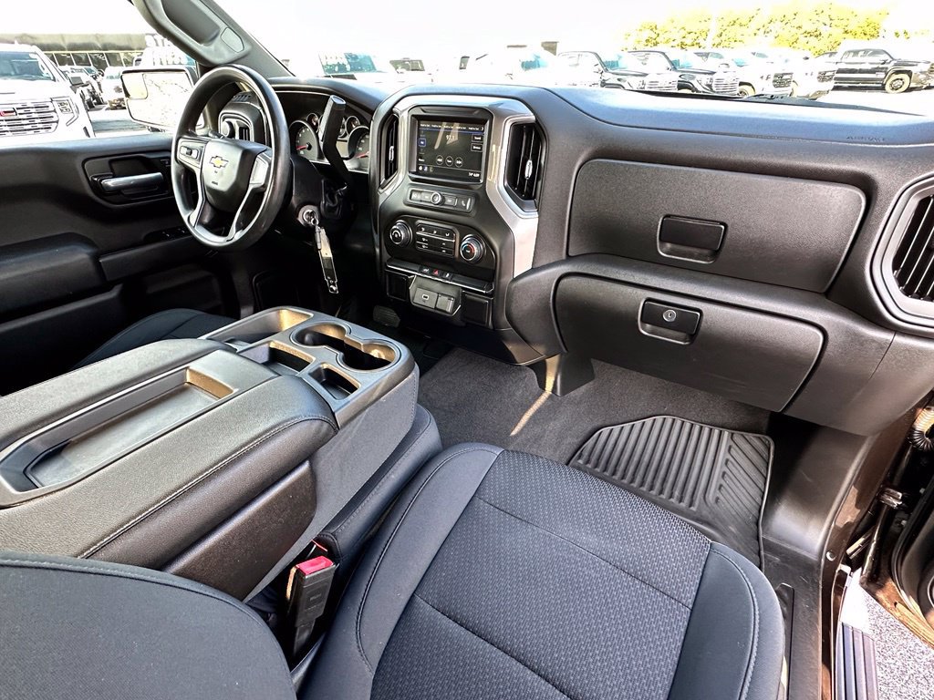Certified 2019 Chevrolet Silverado 1500 Custom w/ Custom Convenience Package AWD/4WD image 14