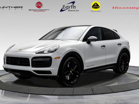 Used 2022 Porsche Cayenne Turbo image 1