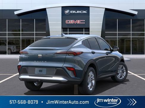 Used 2025 Buick Envista Preferred w/ Convenience I Package image 4