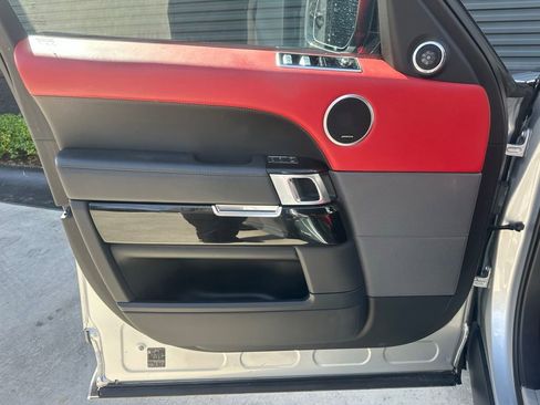 Used 2022 Land Rover Range Rover Sport HST AWD/4WD image 16