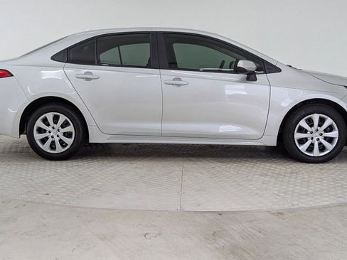 Used 2025 Toyota Corolla LE image 8