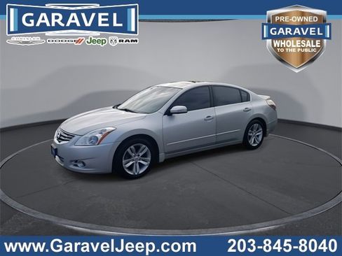 Used 2012 Nissan Altima 3.5 SR w/ Sport Pkg image 7