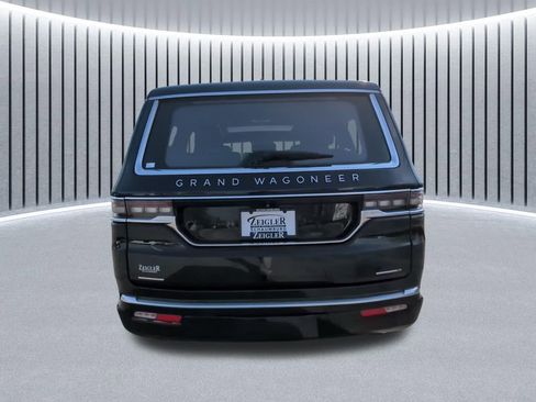 Certified 2023 Jeep Grand Wagoneer Series III AWD/4WD image 9