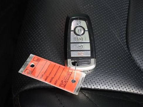 Certified 2020 Ford Expedition Platinum image 37