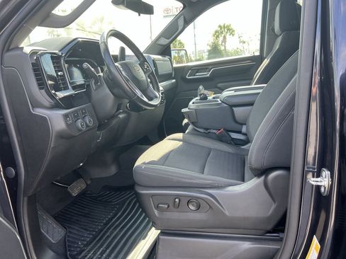 Used 2022 Chevrolet Silverado 1500 LT image 16