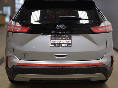 Certified 2022 Ford Edge SEL w/ Convenience Package image 5