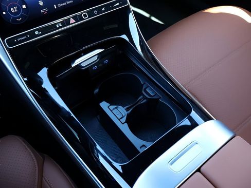 New 2026 Mercedes-Benz C 300 4MATIC Sedan image 28