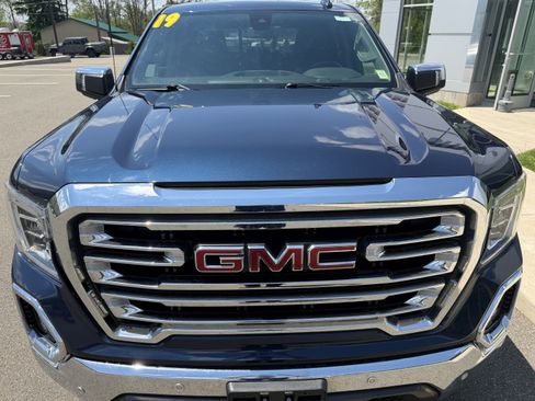 Used 2019 GMC Sierra 1500 SLT w/ SLT Premium Plus Package AWD/4WD image 5