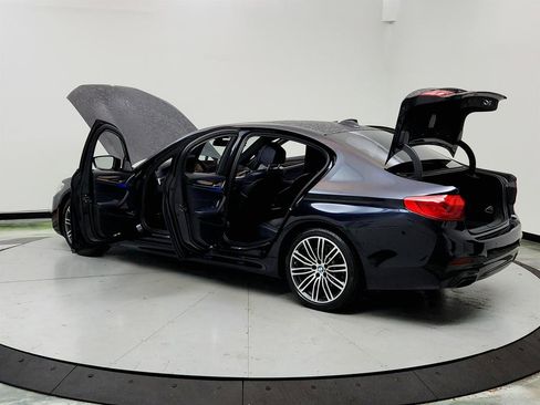 Used 2019 BMW 530i 530i w/ M Sport Package image 12