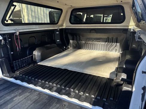 Used 2021 GMC Sierra 1500 SLT w/ SLT Convenience Package image 12