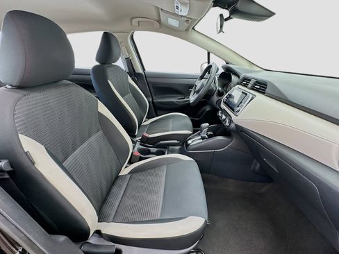 Used 2021 Nissan Versa SV FWD image 18