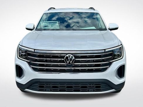 New 2026 Volkswagen Atlas SE FWD image 2