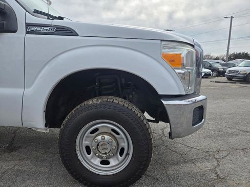 Used 2015 Ford F250 XL w/ Power Equipment Group image 6