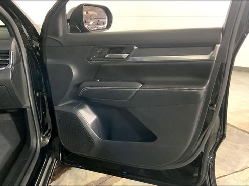 Used 2025 GMC Terrain Elevation AWD/4WD image 25