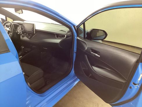 Used 2019 Toyota Corolla SE FWD image 17