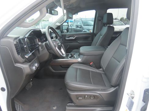 Used 2025 GMC Sierra 2500 SLT w/ Texas SLT Premium Package AWD/4WD image 26