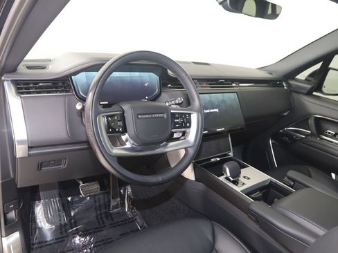 Used 2025 Land Rover Range Rover SE AWD/4WD image 30