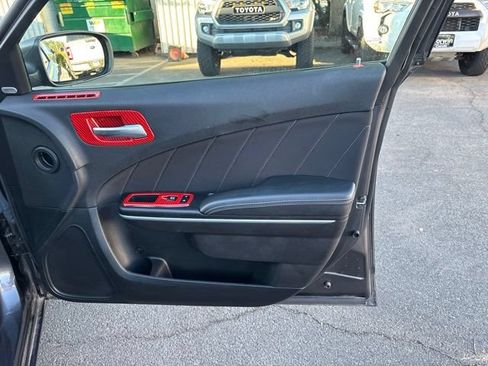 Used 2022 Dodge Charger SXT AWD/4WD image 41