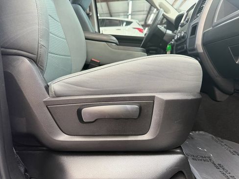 Used 2018 RAM 1500 Express w/ Express Value Package RWD image 40