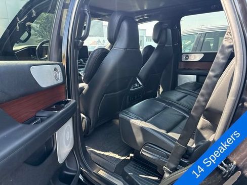 Used 2020 Lincoln Navigator Reserve w/ Equipment Group 208A Reserve AWD/4WD image 16