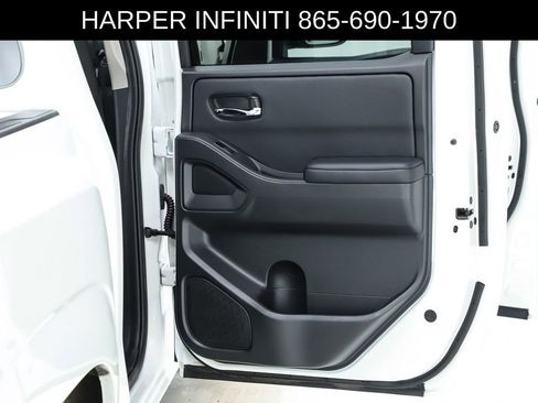 Used 2025 Nissan Frontier SV w/ SV Convenience Package image 30