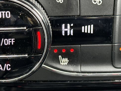 Used 2023 Buick Encore GX Essence w/ Experience Buick Package image 21