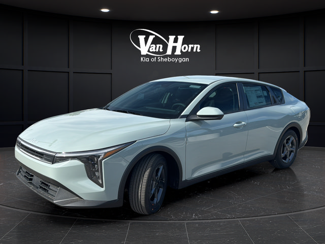 New 2026 Kia K4 FWD image 3
