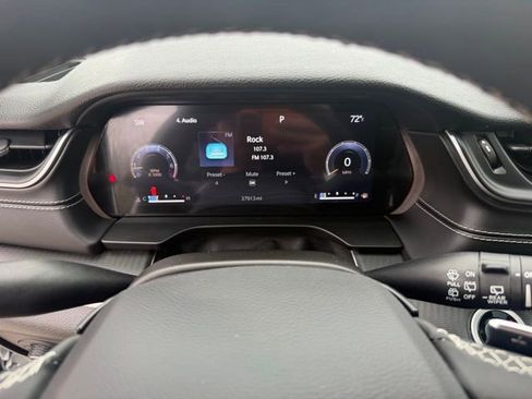 Certified 2023 Jeep Grand Cherokee L Laredo image 24