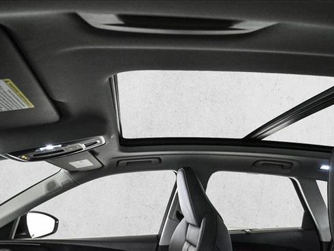 New 2025 Audi Q5 Premium Plus image 16