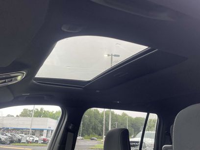 New 2025 Jeep Grand Cherokee L Laredo