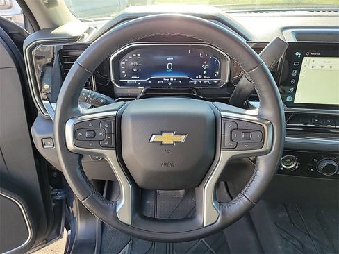 Used 2022 Chevrolet Silverado 1500 LT image 20