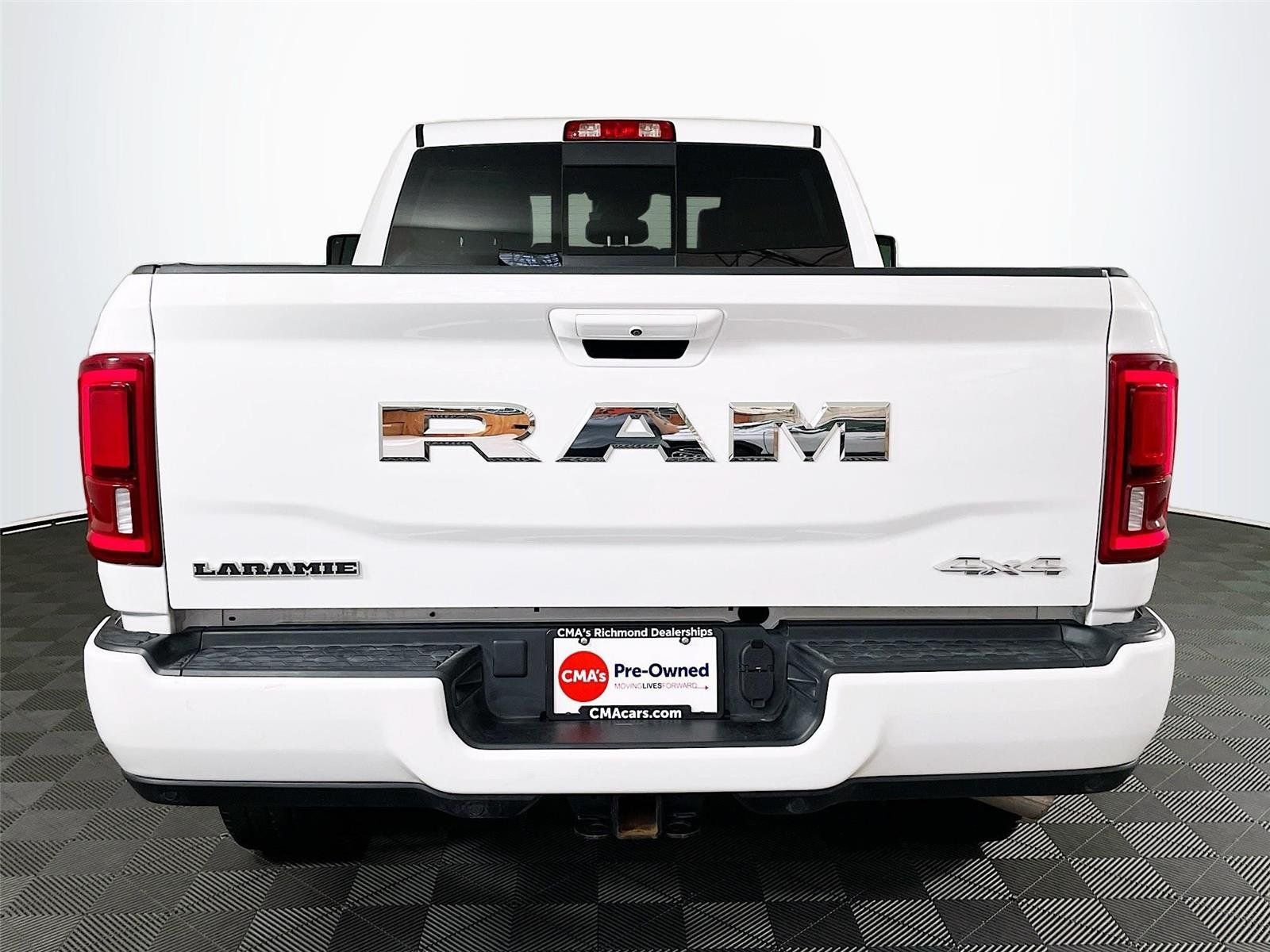 Used 2026 RAM 2500 Laramie AWD/4WD image 7