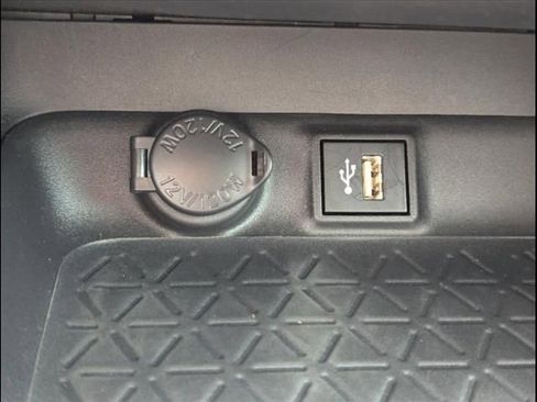 Used 2023 Toyota RAV4 XLE Premium image 44