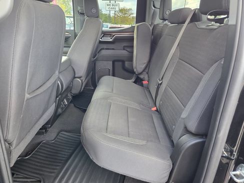 Used 2024 Chevrolet Silverado 1500 LT AWD/4WD image 7