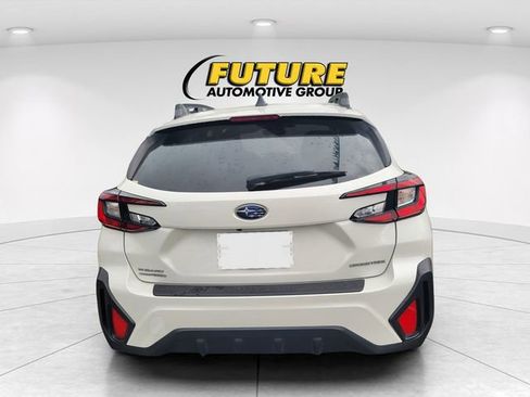 Used 2024 Subaru Crosstrek 2.0i Premium AWD/4WD image 4