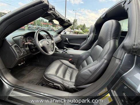 Used 2009 Chevrolet Corvette Coupe w/ Preferred Equipment Group RWD image 7