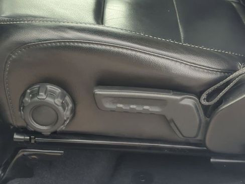 Used 2019 Jeep Wrangler Unlimited Sahara AWD/4WD image 20