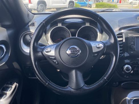 Used 2011 Nissan Juke SV AWD/4WD image 14