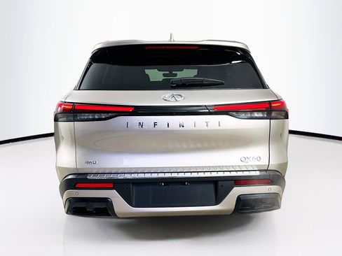 Used 2024 INFINITI QX60 Luxe w/ Performance Audio Package image 7