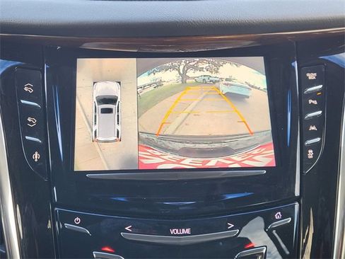 Used 2016 Cadillac Escalade Luxury image 13