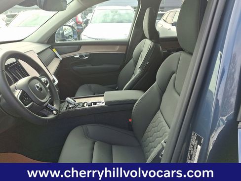 New 2026 Volvo XC90 T8 Plus image 10