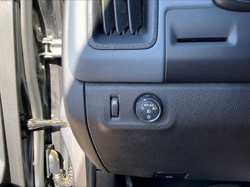 Used 2020 Chevrolet Colorado Z71 RWD image 36