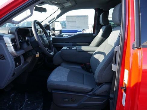 New 2026 Ford F250 XLT w/ FX4 Off-Road Package AWD/4WD image 2