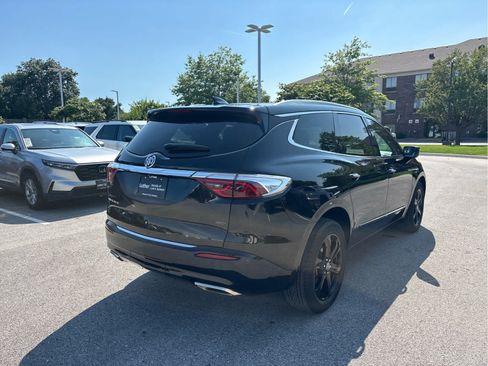 Used 2023 Buick Enclave Essence w/ Experience Buick Package AWD/4WD image 4